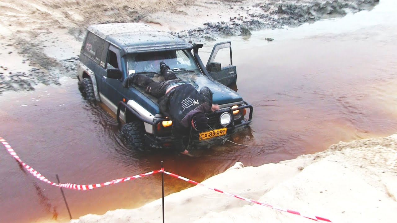 Nissan Patrol 4x4 Getting Stuck at L&oslash;kken Beach Tour 4x4 2015