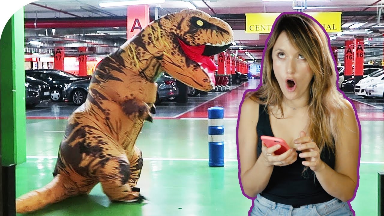 HAGO DE T-REX EN UN CENTRO COMERCIAL  | Repaso de Comentarios