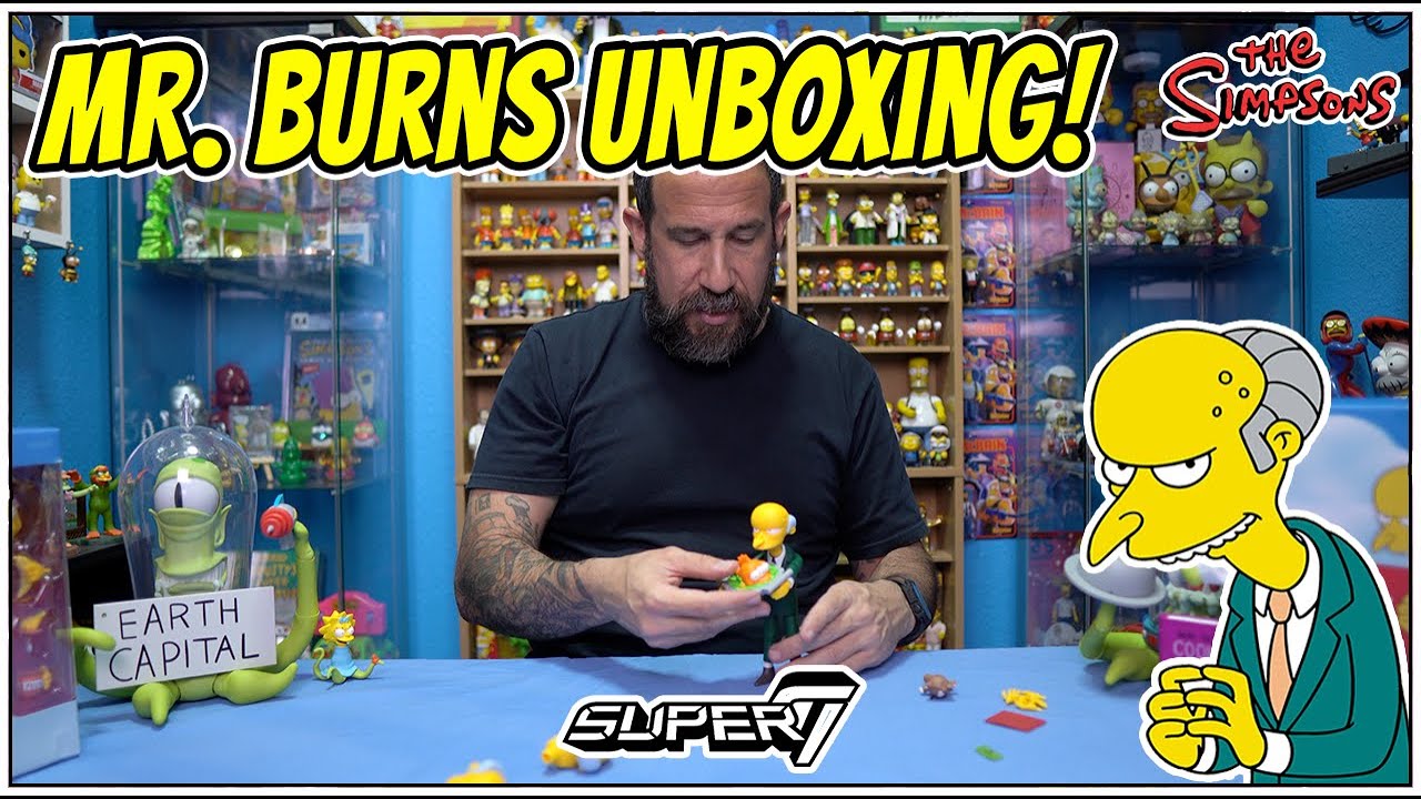 Opening up Mr. Burns from The Simpsons Ultimates Wave 3 lineup!