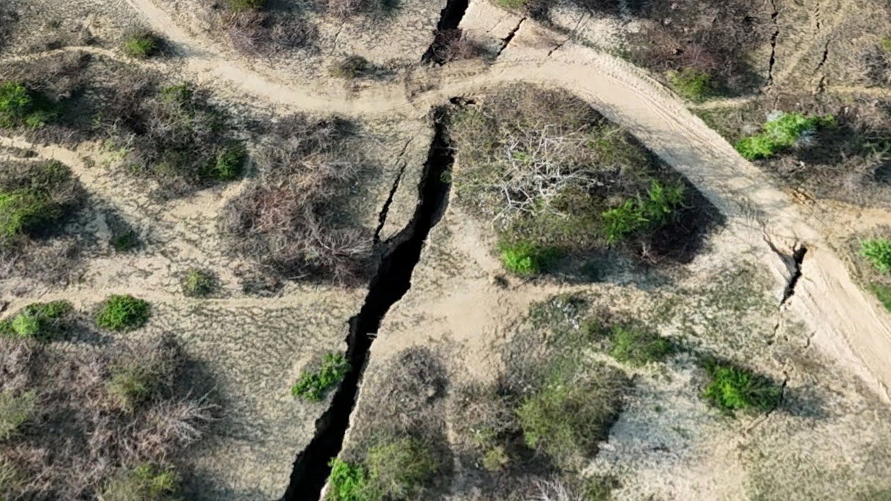 significant surface rupture (MyanamrEQ2025-7.7MW )near Yemaethin TPS