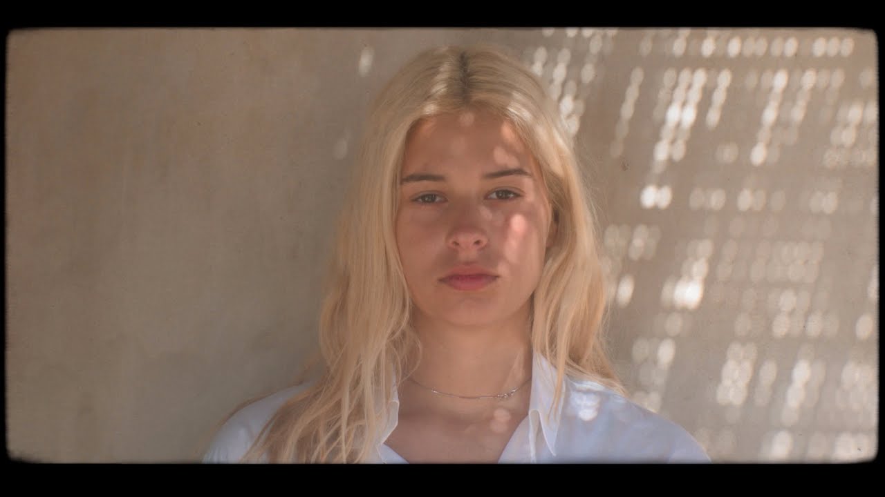 DORA - Call Me Back (Official Video)