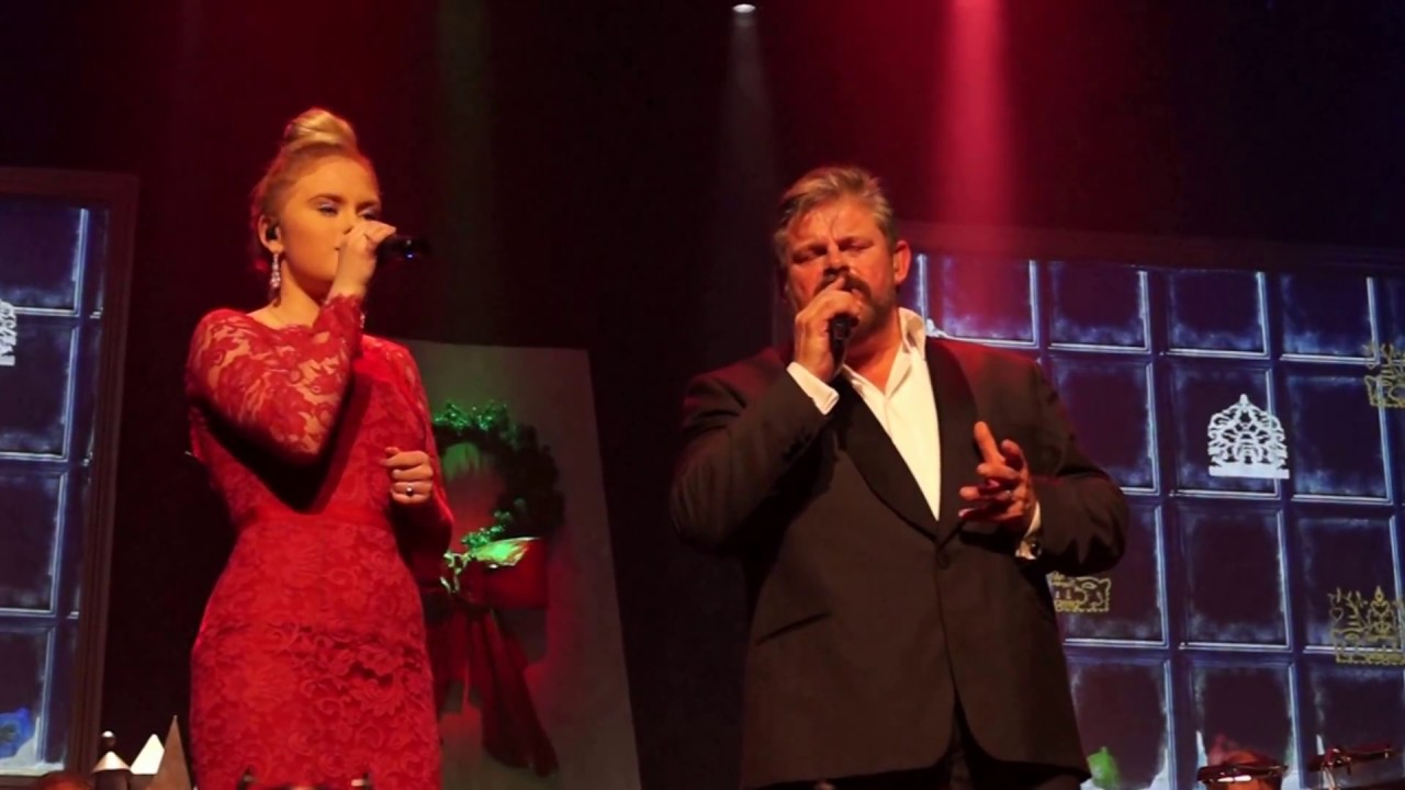 Stig Rossen og Andrea Heick Gadeberg synger 