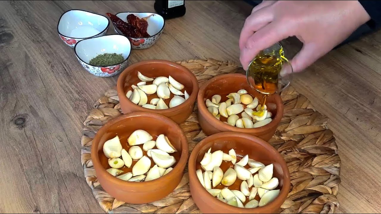 Sarımsak Mezesi Tarifi✨Her Damağa Uygun✨Fırında Güveç Kabında Sarımsak✨Şifa Deposu🧄PASMANİKA