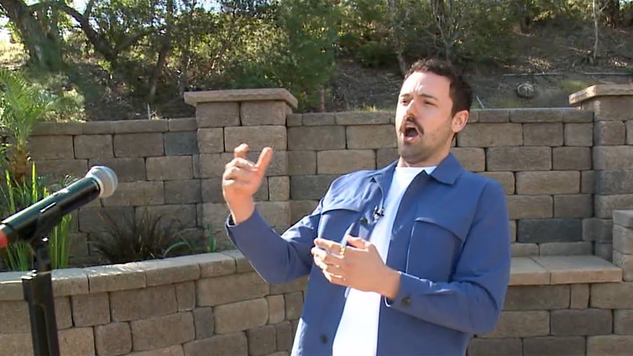 Dean Murphy sings Figaro on Fox 5 San Diego