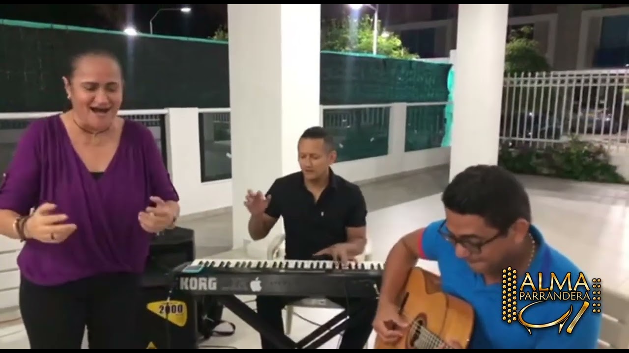 Tierra amable - (Nando Marín) en la voz de  Marta Solano y la guitarra de Juan Pablo Marín