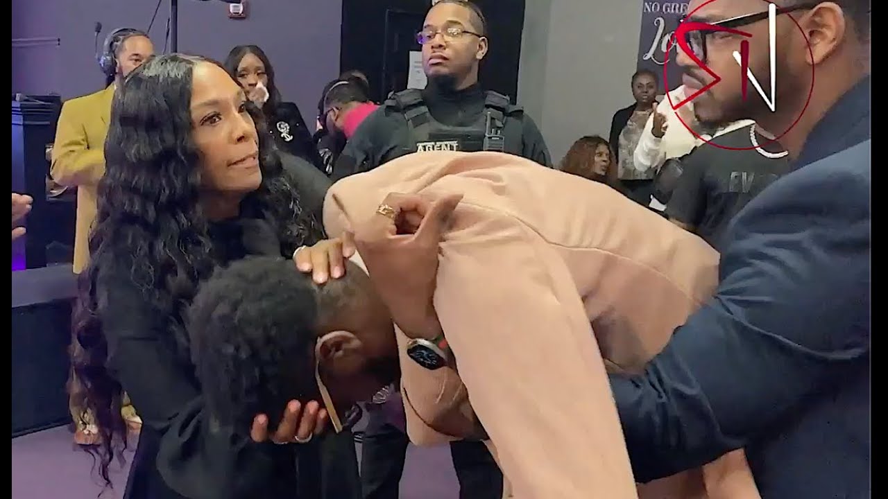 Dr. Valerie Moore TAKES TWO PRAISE BREAKS!!!!!! Holy Convocation 2025