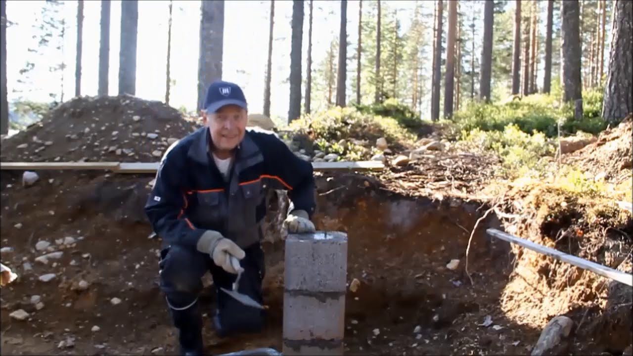 Saunamökin perustusten teko 2017 - 720p