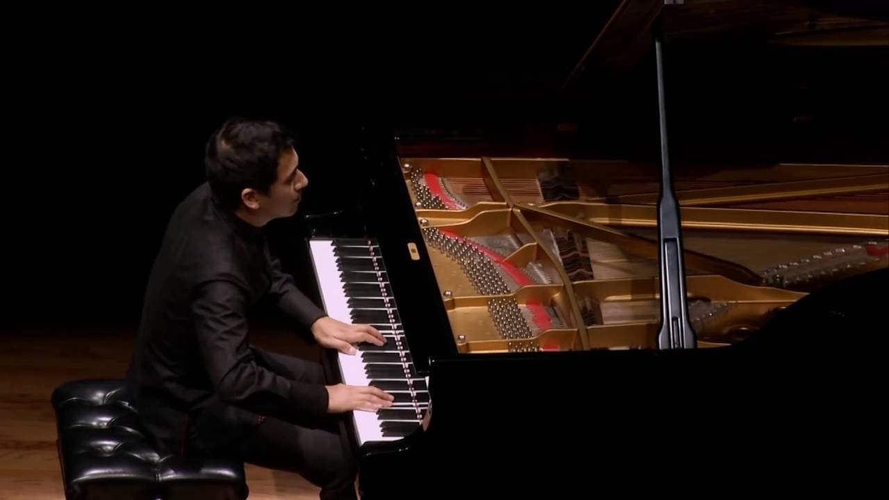 Sergei Rachmaninov: Etude-tableau Op. 33/7 - Alejandro Vela Live Concert