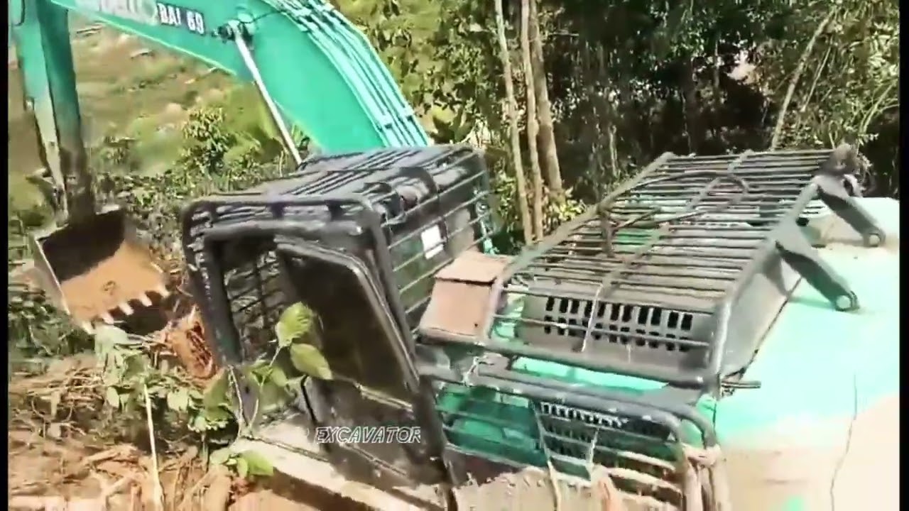 Skill Aksi Operator Excavator Sumitomo SH210-5 Membuka Lahan Kelapa Sawit Di Sumatra