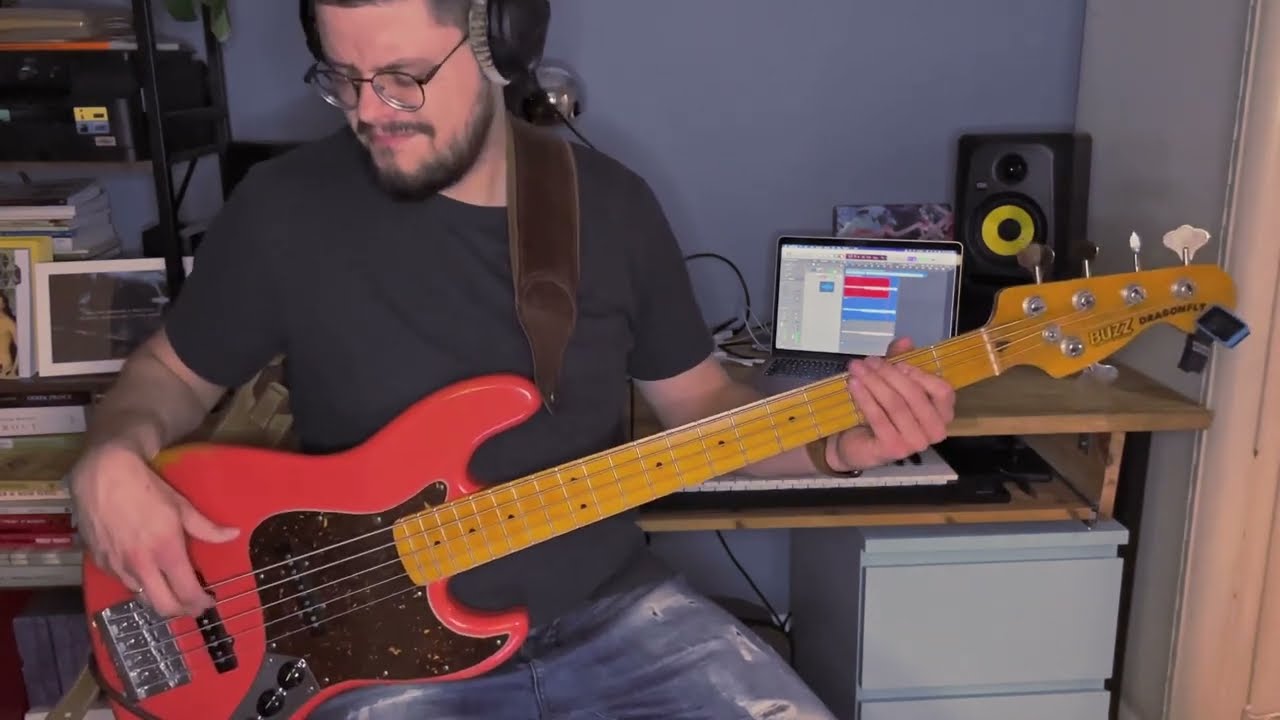 Dean Town (bass cover)