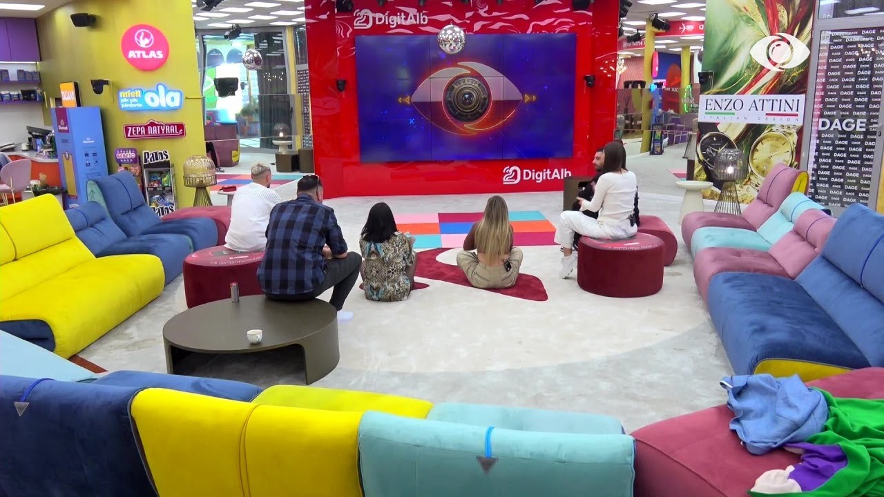 Avantazhi/ Banorët lexojnë lajmet më të klikuara për BBV - Big Brother Albania VIP 3