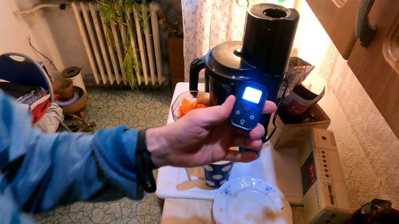 Šnekový odšťavňovač z LIDLU  Slow Juicer SSJBK 300 B3