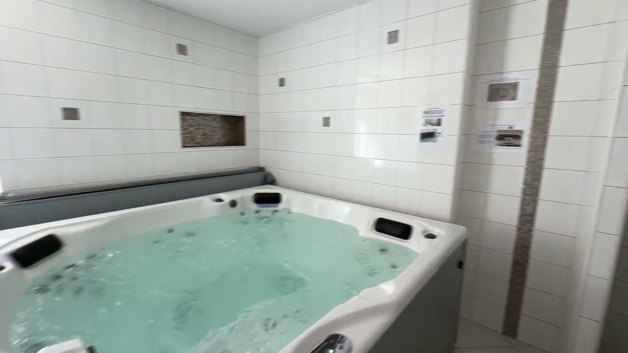 Maison individuelle privative avec spa intérieur à Aouste sur Sye