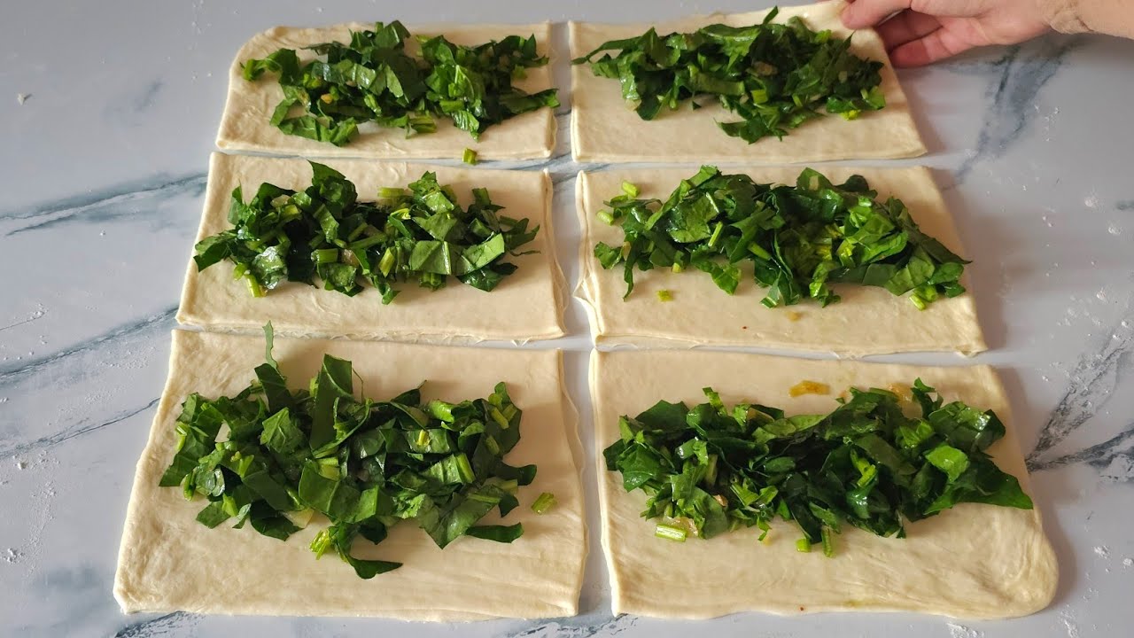 ıspanak aldığımda hemen yapıyorum yiyenler bayılıyor hayatımda yediğim en lezzetli börek
