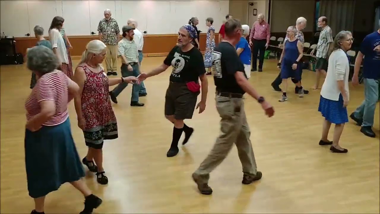 Supporting Friends • English Country Dance
