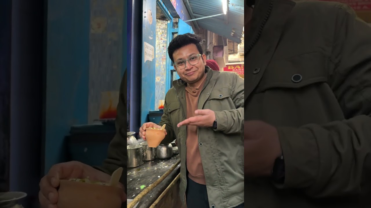 Trying Banaras Most Viral Blue Lassi For The First Time!!!