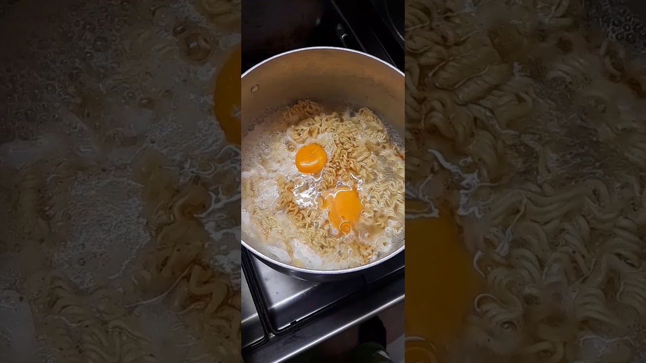 INDOMIE NOODLES WITH EGG