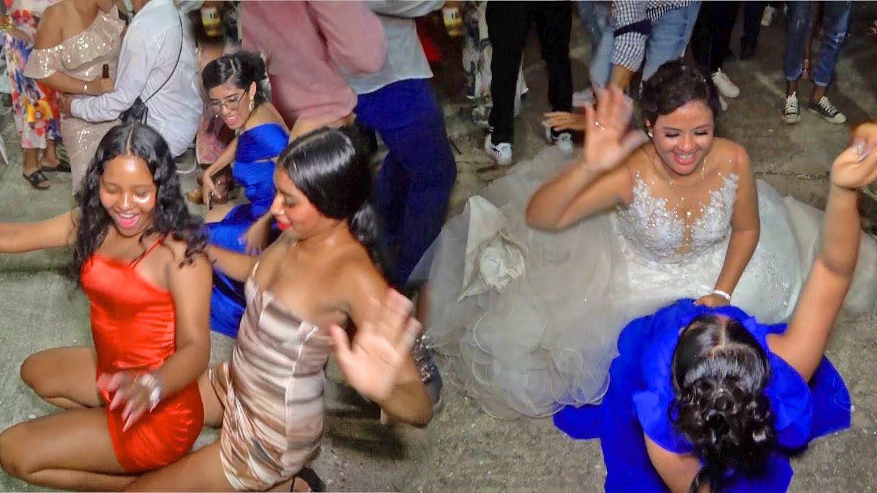 Así Bailaron Con Bertín y Su Condesa y Chema y Su Talento De Pueblo En Cruz Grande, Gro.