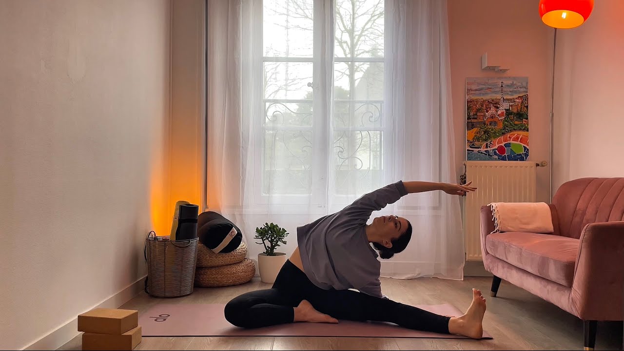 STRETCH & RELAX | Une séance de yoga 100% assise pour délier le corps en 10min 