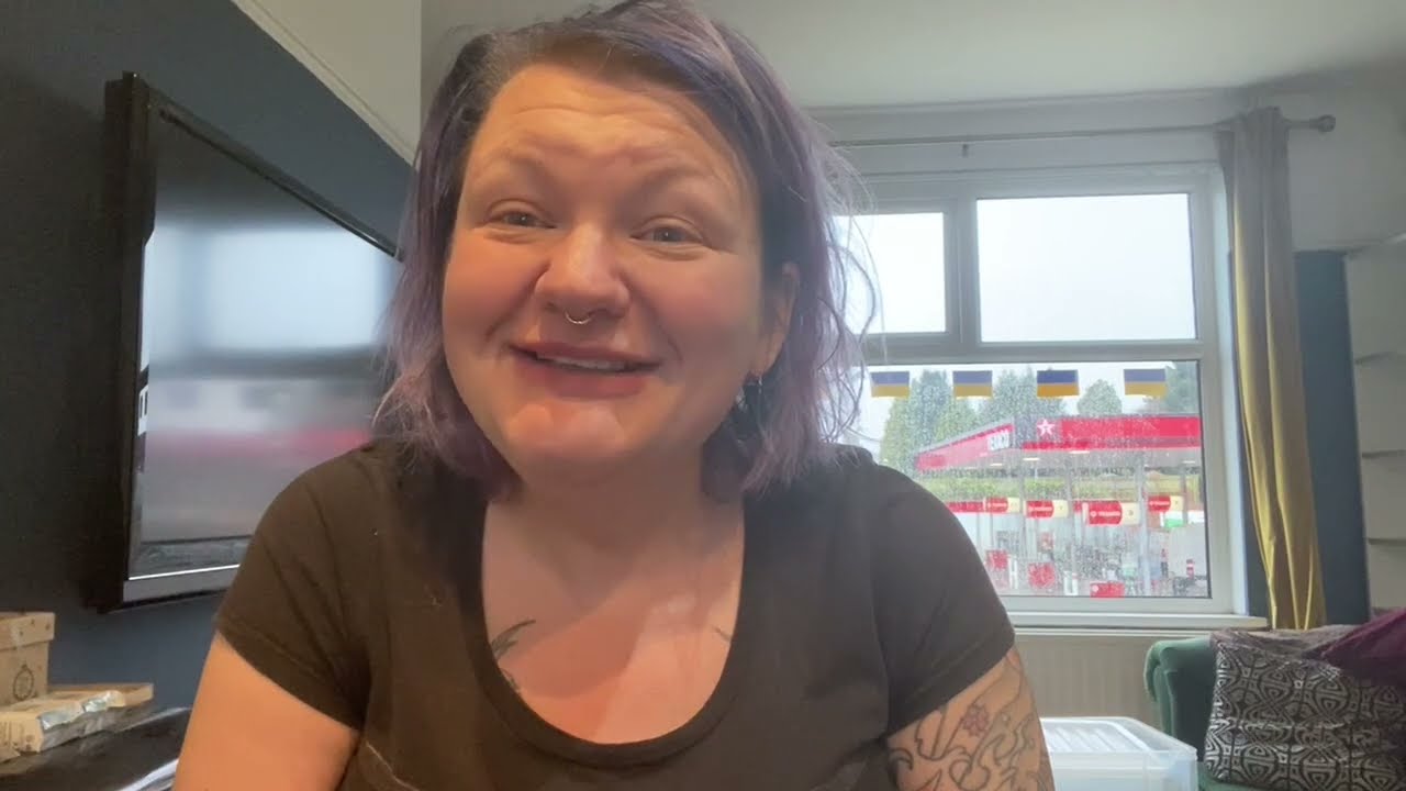 MONDAY 4TH APRIL | eBay Reseller Vlog | BIG NEWS! | Pick Your Favourite Funnel...?