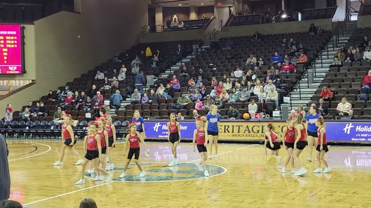 Evelyn cheer performance at halftime 