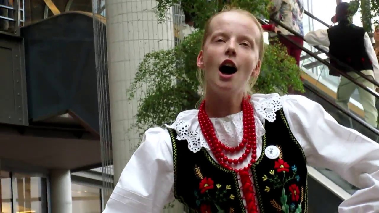 STANEK49 WYTNIJ HOŁUPCA 2017.10.09 , ZESPÓŁ SPOD KIKULI   GALERIA SFERA BIELSKO-BIAŁA