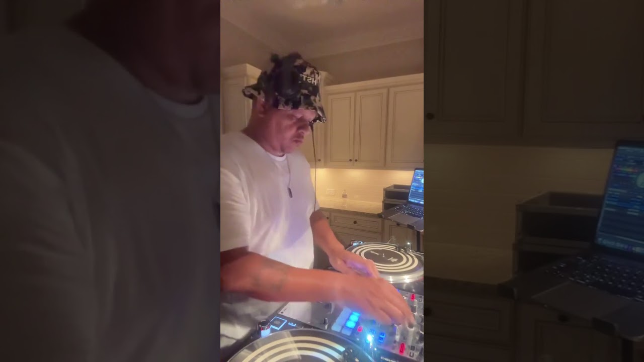 “kitchen sessions: 7.25.25”