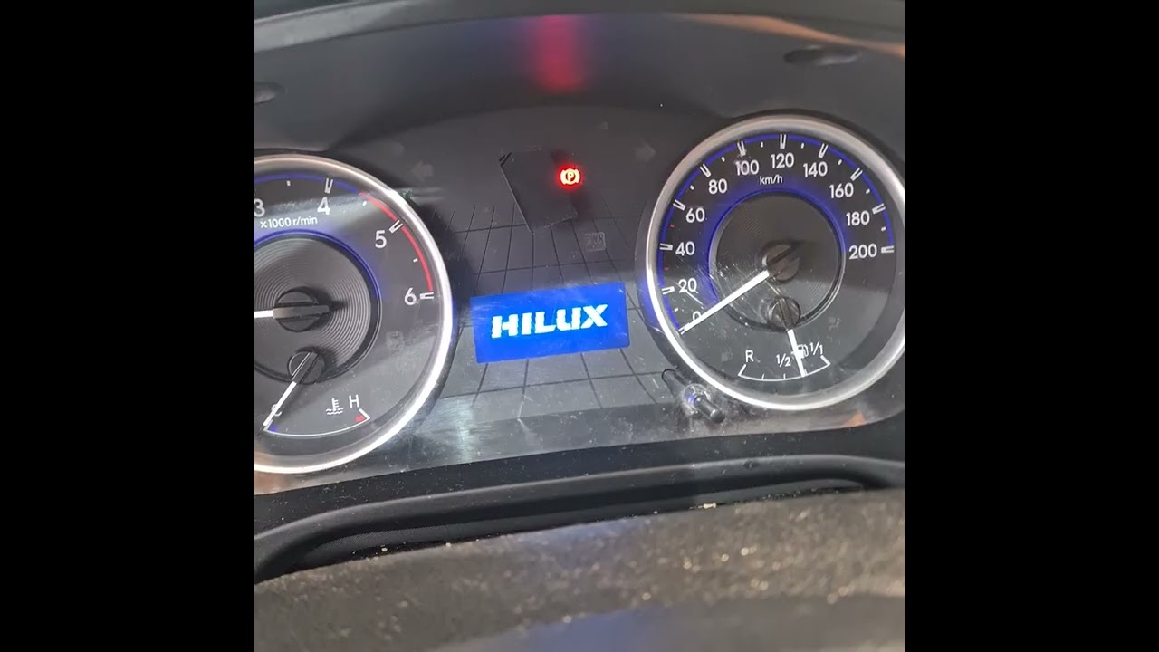 Замена топливного фильтра Toyora Hilux