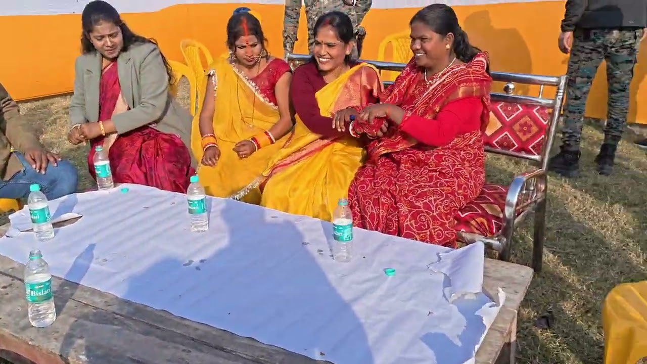 विधायक श्रीमती दीपा माँझीजी,प्रखंड बाँकेबाजार,डुमरवाँ,ग्राम खपरौन्ध भंडारा कार्यक्रम में उपस्थित हुई