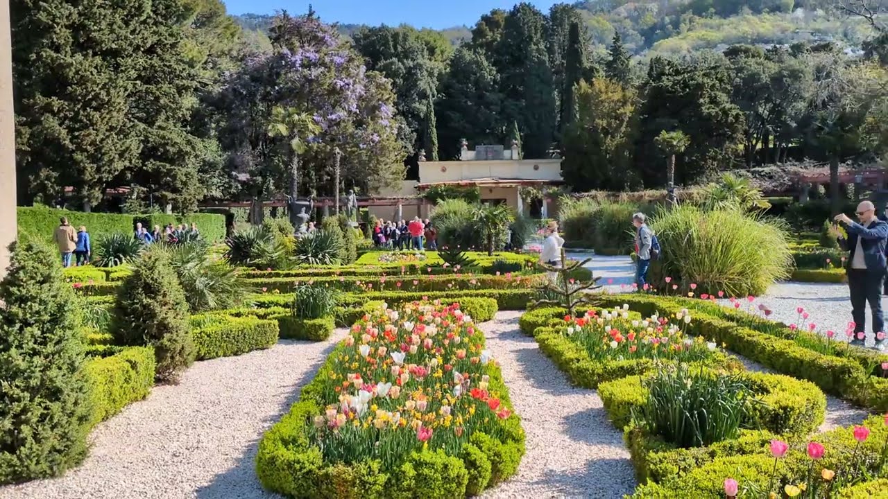 Parco del Castello di Miramare parterre #travel #spring #trieste #trst #fvg #park #garden