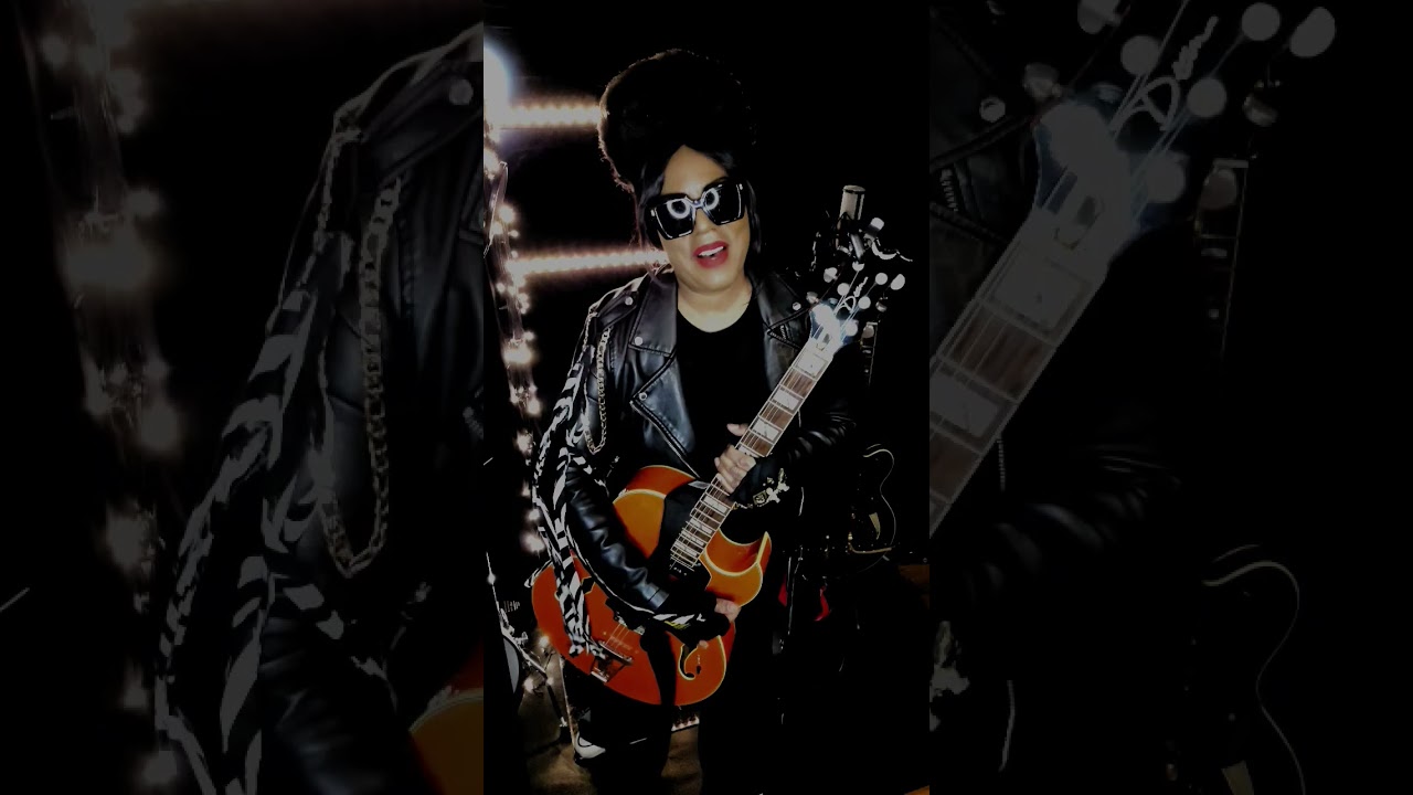 Hi, My Name Is Barbara, and I'm Learning How To Play The Bass/#GuitarSolo》#BCTHISWEEK