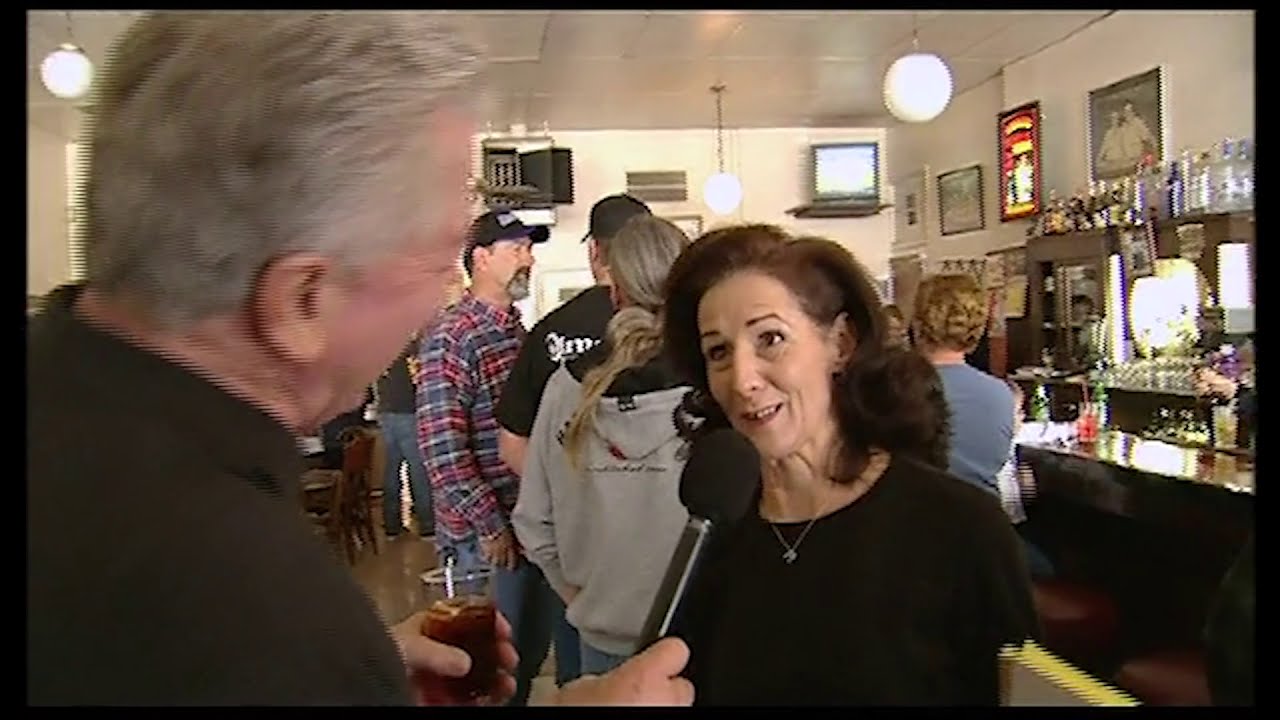 Huell Howser visits Noriega’s Basque boarding house - Solange sings