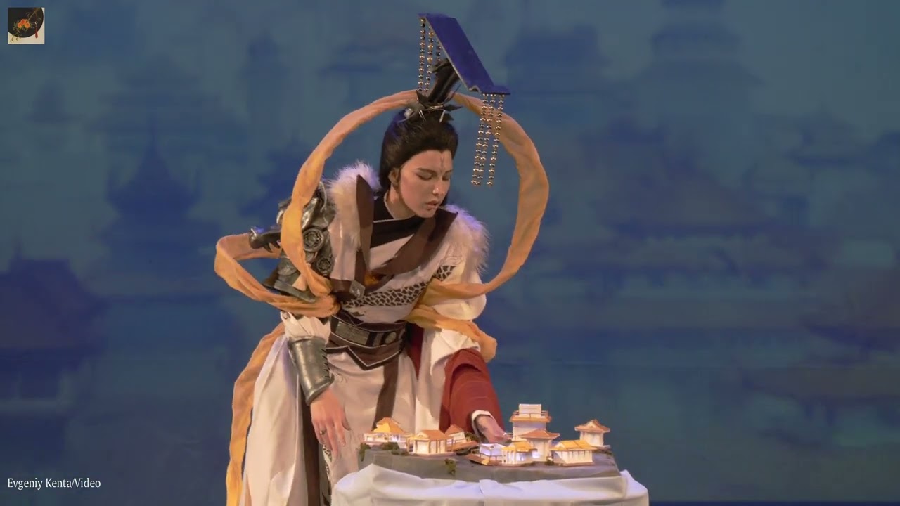 Cosplay defile - А-Yao - Маньхуа.Благословение небожителей - Цзюнь У