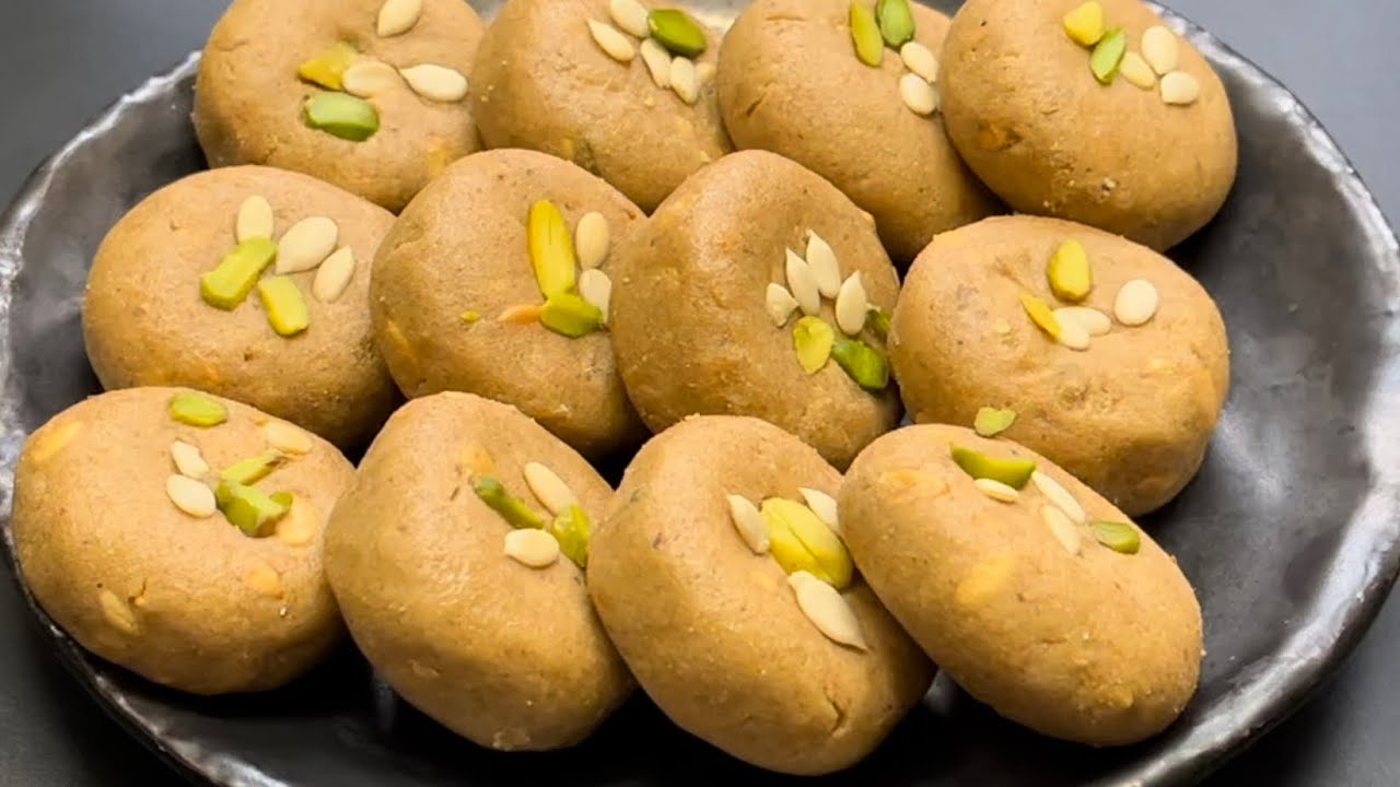 बिना दूध मावा मिल्क पाउडर, कम सामान में बनाएँ स्वादिष्ट पेड़े Summer Special Sweet / Pede