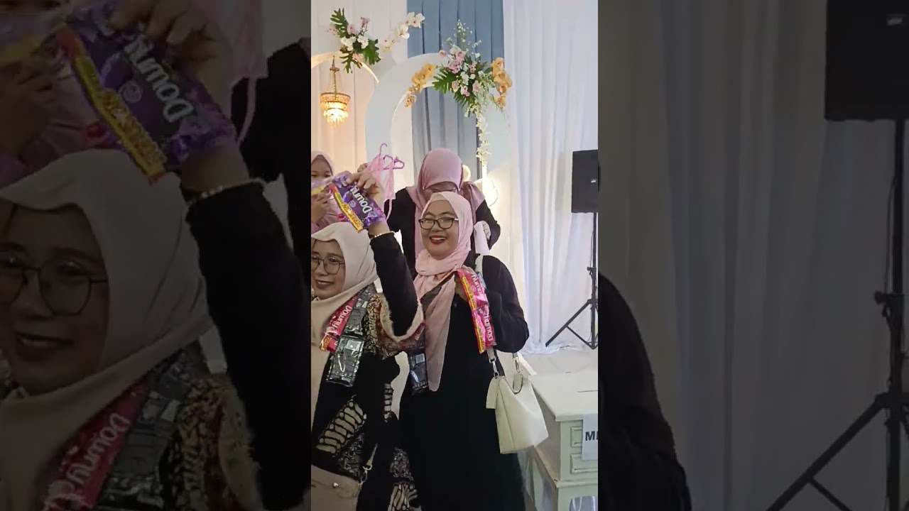 Guru nikah, rombongan emak² nyerbu