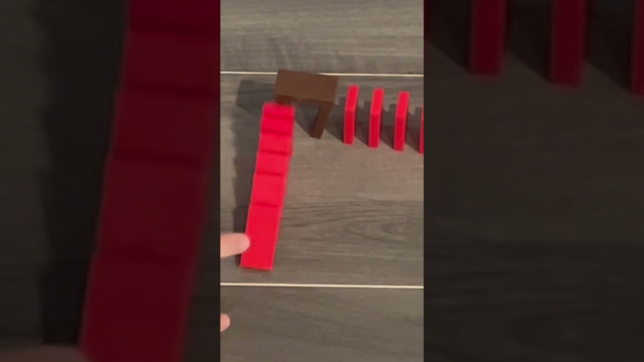 Fantastic Domino&rsquo;s 90 Deg Turn (close up Trick #809)