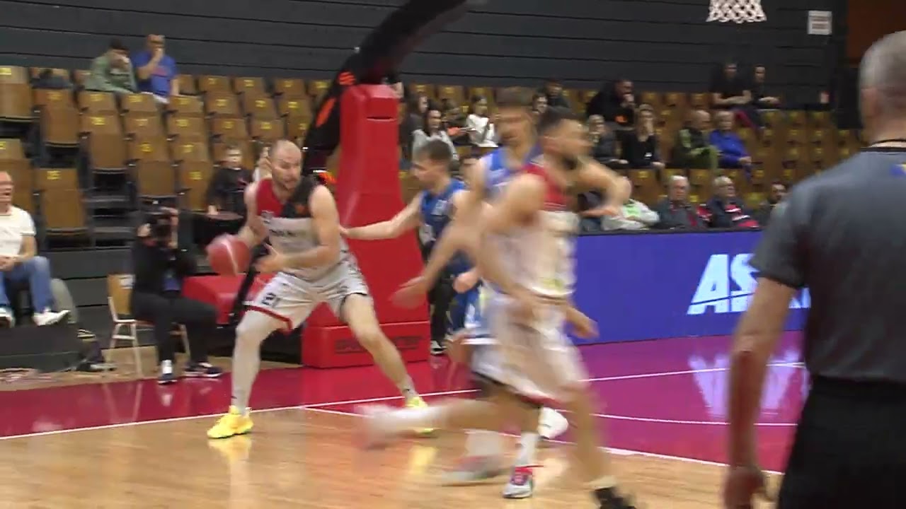 Košarkaško prvenstvo BiH 19.kolo: OKK Sloboda - HKK Široki 74:68