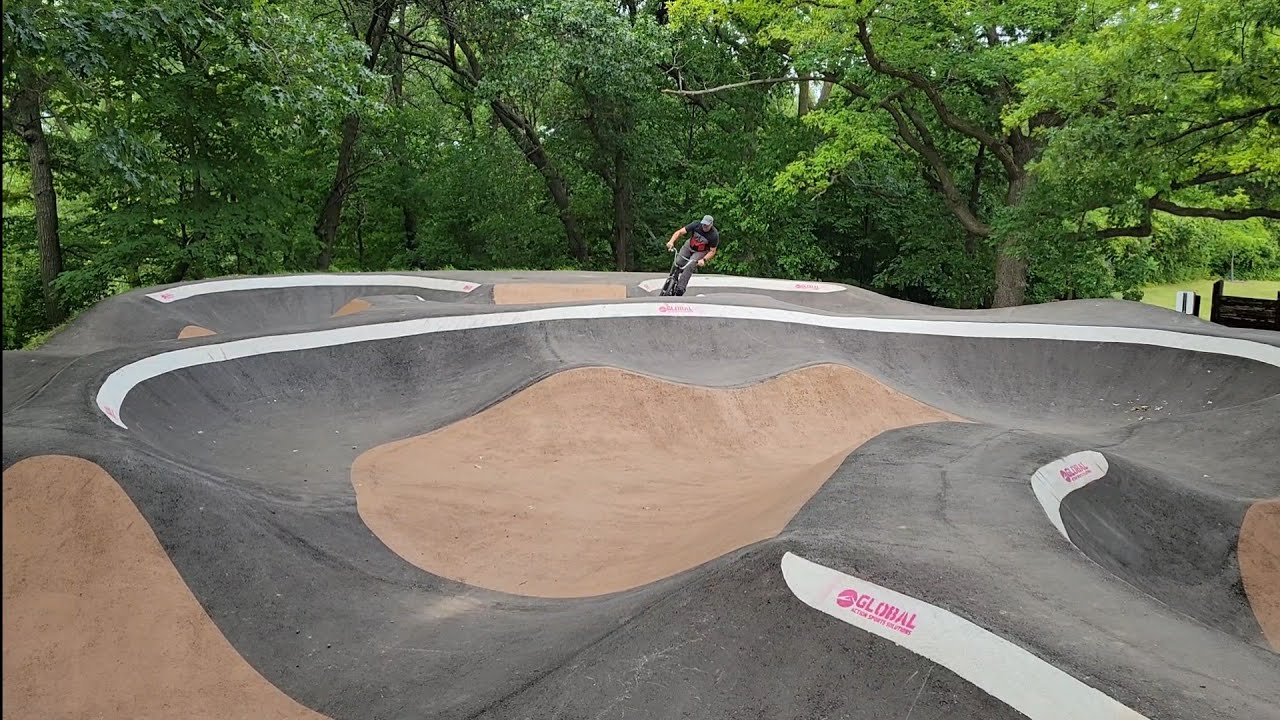 Mongoose legion L100 at greenbay pumptrack