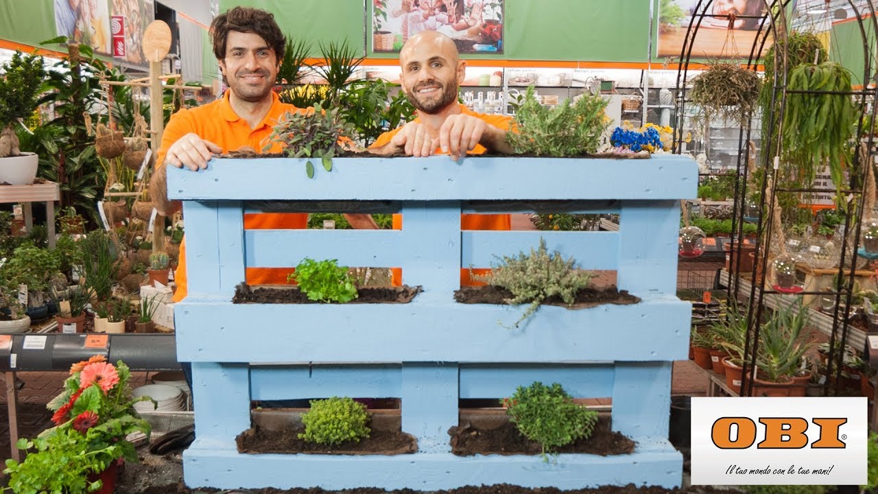 Come coltivare un orto verticale sul terrazzo