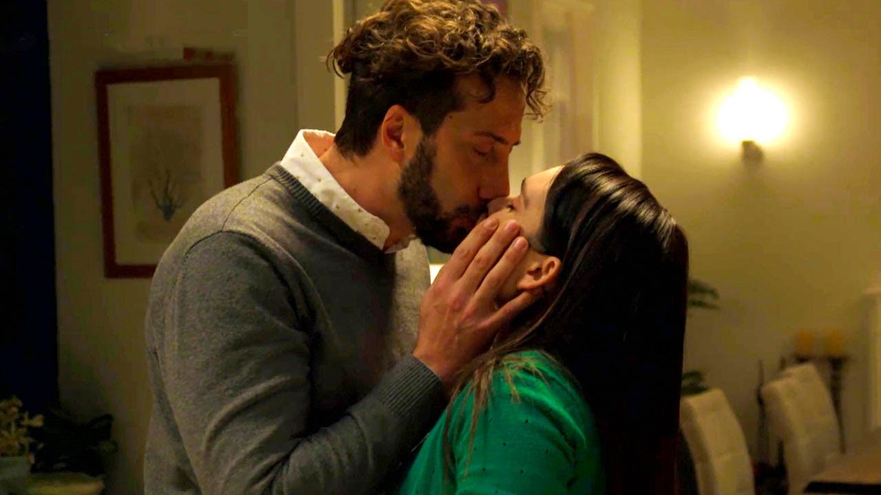 Rita y Sebastián están viviendo un sueño de amor pero Mati los vive interrumpiendo