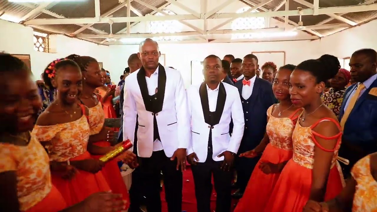 SANDRA WEDS DICKY