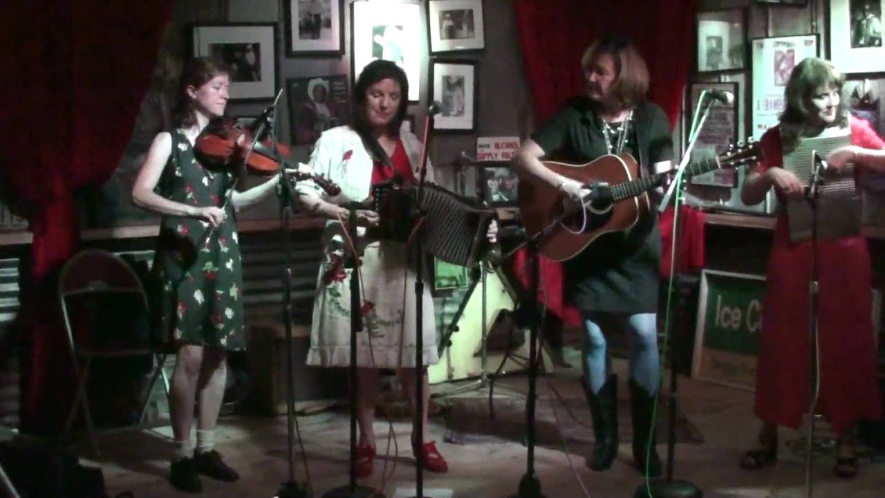 The Magnolia Sisters performing Cajun favorite 