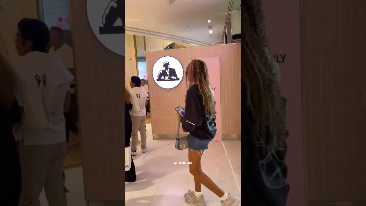 Blue Ivy & Tina Knowles go shopping in Paris #blueivy #tinaknowles #beyonce #paris