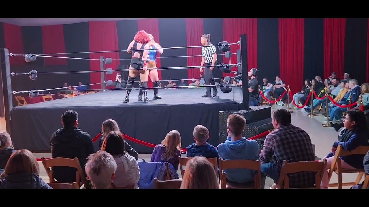Nova Phoenix vs Evelyn Carter