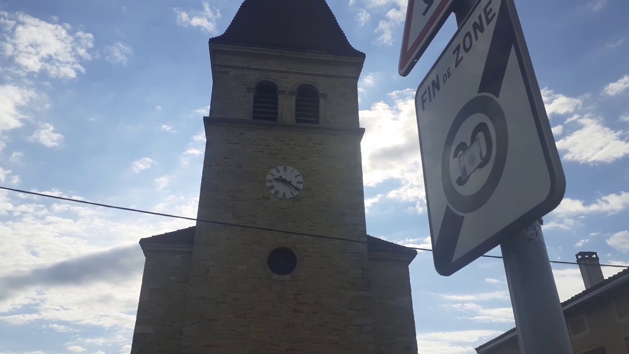 Eglise Saint-Didier de Sennecé lès Mâcon - Volée annonce de la messe