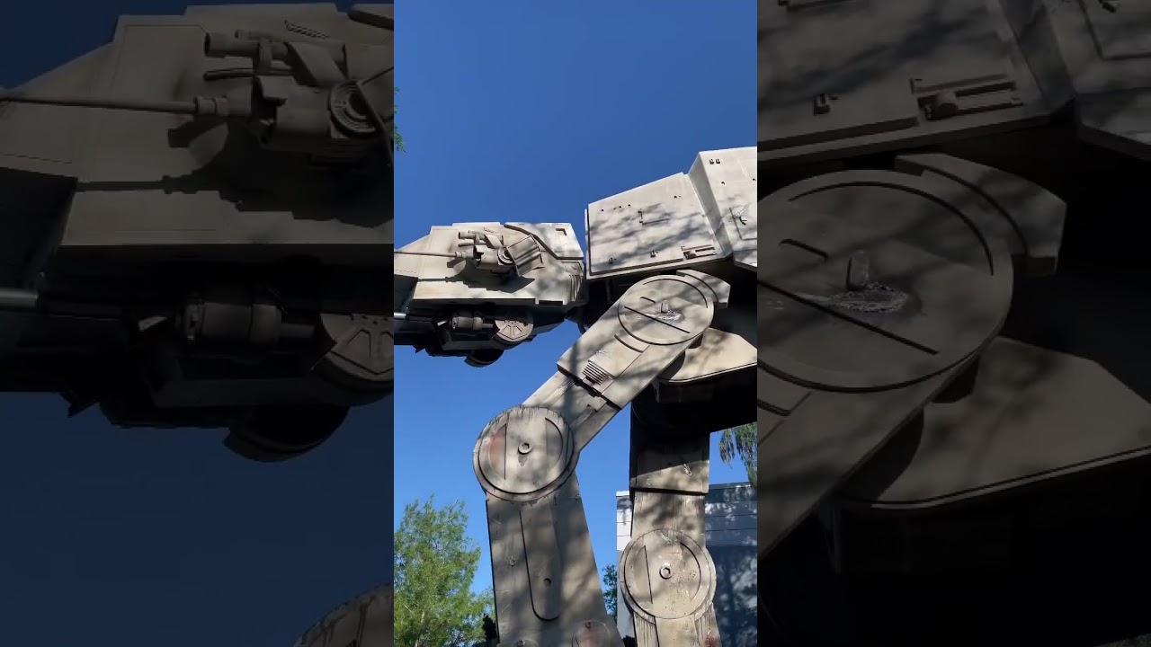 LIFE SIZE AT-AT WALKER From Star Wars! Disneys Hollywood Studios!