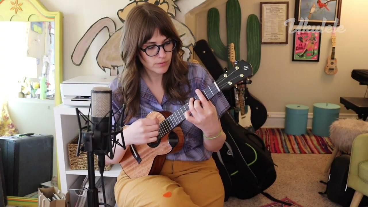 New Gear: Solid Mahogany Flight Nomad Tenor Shows that Real Ukes Have Curves