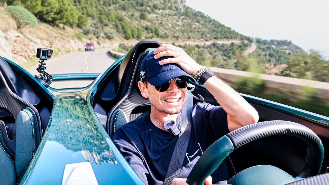 Je Sors l'Aston Martin ULTRA RARE &agrave; 1,500,000&euro; 😱 V12 SPEEDSTER !!