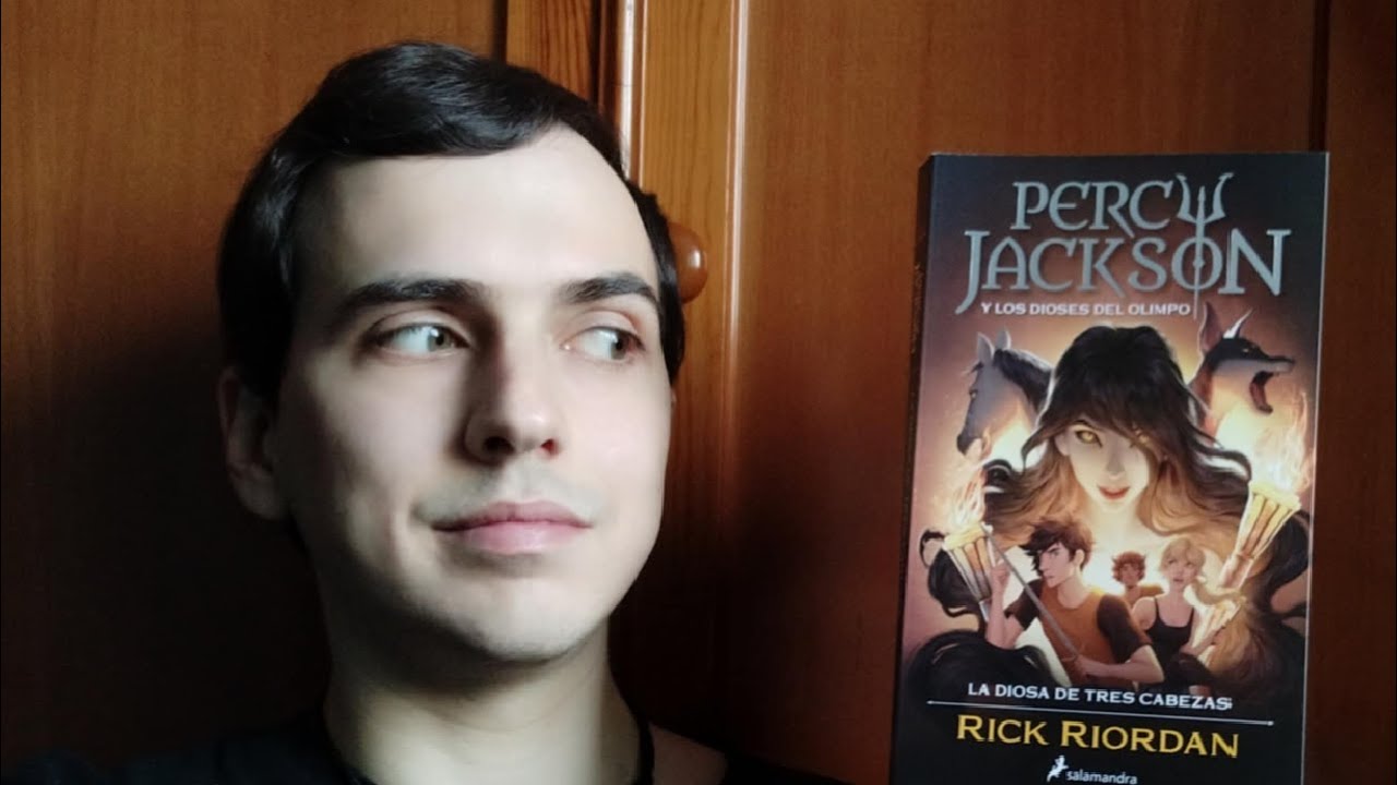 LA DIOSA DE TRES CABEZAS - RESEÑA #PercyJackson #RickRiordan #DisneyPlus #PJO