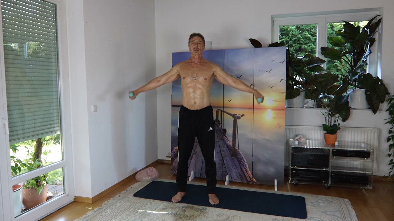 Зарядка с гантелями 50+ 60+